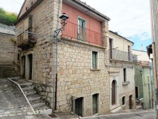 house-for-sale-in-castelbottaccio-molise-italy-sulmona