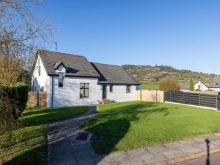 coastal-retreat-in-ballymoney-steps-from-sandy-shores-wexford