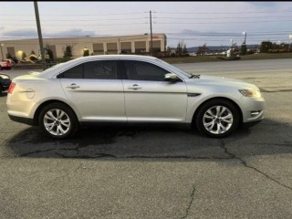 2011-ford-taurus-good-car-long-island-city