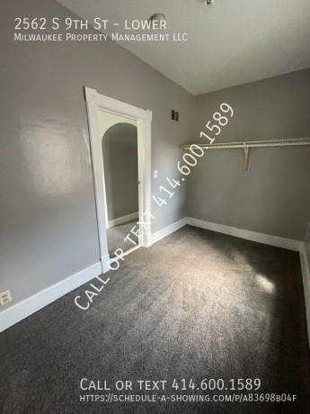 affordable-2-bedroom-lower-unit-milwaukee-big-1