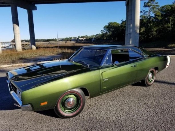 1969-dodge-charger-500-426-hemi-automatic-oakland-big-0