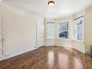 bright-spacious-1br-in-uptown-oakland