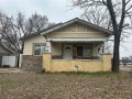 renovated-3-bed-bungalow-shawnee-small-0