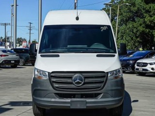 2024-mercedes-benz-esprinter-cargo-van-beaverton