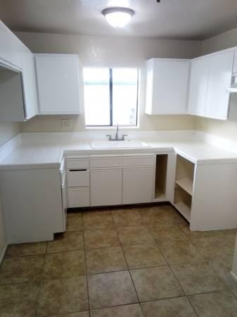 2-bedroom-in-hawthorne-hawthorne-big-2