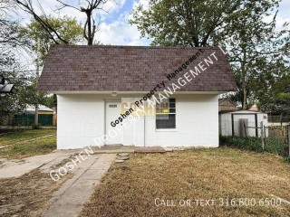 updated-charming-studio-wichita