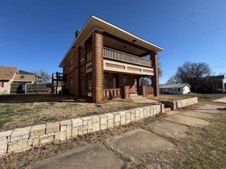 real-estate-management-arkansas-city