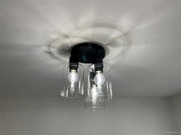 whalers-cv-babylon-condo-for-rent-big-0