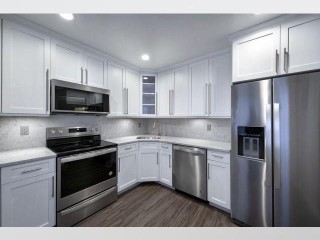 townhouse-for-rent-in-babylon-usa