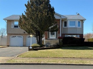 mariners-cir-west-islip-home-for-sale
