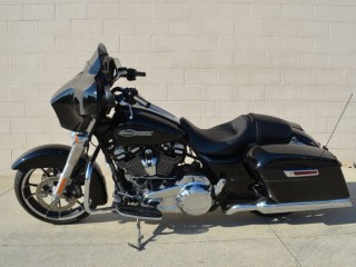 harley-davidson-flhx-street-glide-coldwater