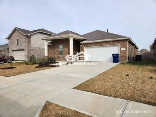 this-home-has-a-well-thought-out-floor-plan-that-utilizes-baytown