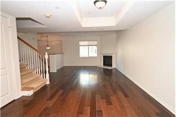 apartment-condo-townhouse-for-rent-in-carlsbad-big-2