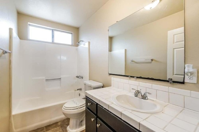 renting-single-home-for-family-carson-ca-big-2