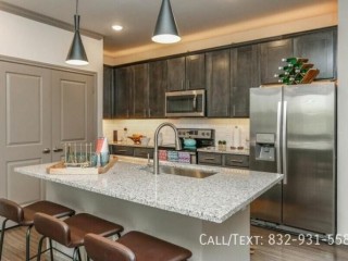 luxury-made-easy-500-off-rent-baytown