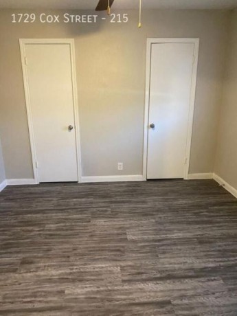 1809-on-cox-apartments-carrollton-big-0